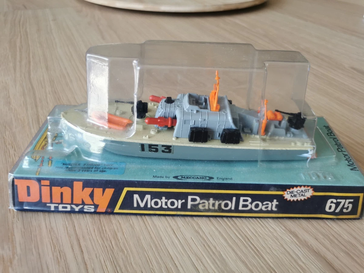 Bateaux et navires miniatures en métal 1:1250