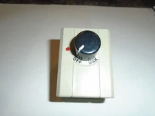 ZING EAR ZE-602 PLUG IN 1.2A 120V 150W LAMP LIGHT DIMMER CONTROL SWITCH CALLIE11