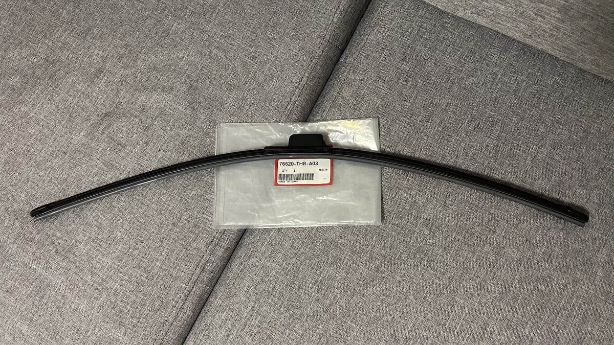 1 X 2018-2024 Honda Genuine Front Left Wiper Blade Driver Side