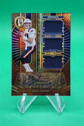 2021 Gold Standard Rookie Jersey Auto Triple /99 Mac Jones RPA R6220J