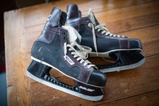 Bauer Hugger Ice Skates - Classic Hockey Boots - Size 9