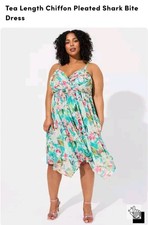 Torrid Chiffon Tea Length Pleated Shark Bite Dress Size 2X NWT