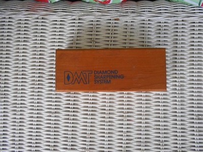 DMT Diamond Sharpening Systems Block Knife Blade Red Fine in Wood Box Vintage