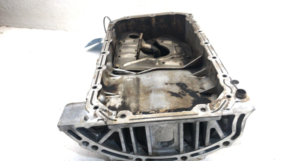 1998-2001 Kia Sephia Engine Oil Pan With Good Drain Plug Pick Up Tube 1.8 Dohc - Image 2 of 4