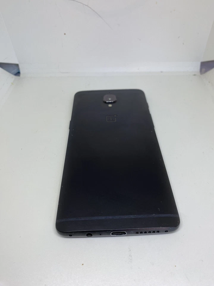 OnePlus 3t - 128GB - Black (Unlocked) Smartphone - Image 4 of 4