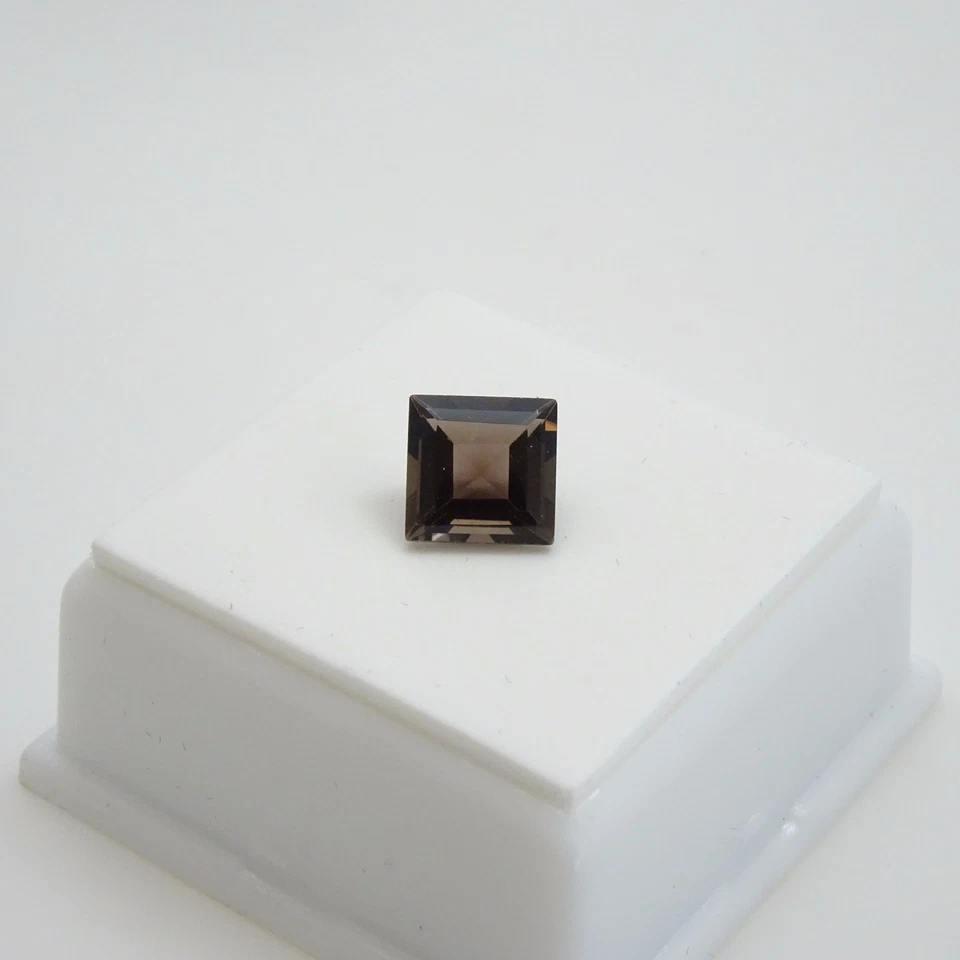 Smoky Quartz - 2.10ct+ 8mm - Square Cut - Smoky Quartz Loose Gemstone - Image 3 of 4