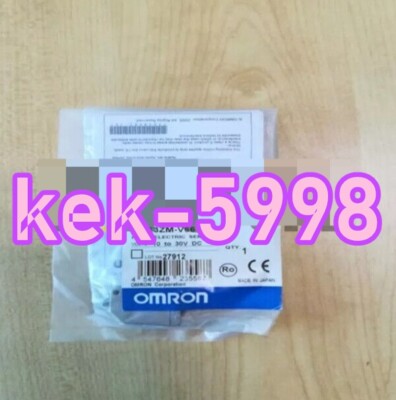 1pcs New Omron Brand New color mark sensor E3ZM-V66#P