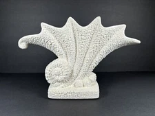 Vtg. Royal Haeger Vase Nautical Shell Cornucopia Planter Popcorn Texture White