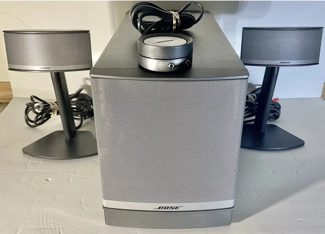 Bose Companion 5 Multimedia Speaker System in Graphite/Silver Bose Sound !  Nice