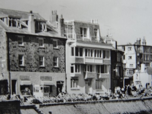 Cornwall ST. IVES Harbour & Beach c1960s RP Postcard by D.E.M. Thomas - Picture 3 of 4