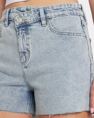 Pantaloncini KanCan Lyric Ultra High Rise taglia 10 crossover 3,5" blu indaco denim - Foto 2 di 9