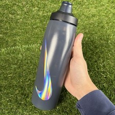 Nike Refuel water bottle 32 oz locking lid Squeeze bottle active sport plastic