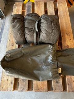 Original Bundeswehr Mumien Schlafsack Kompressions Tasche Wasserdicht Gebracht