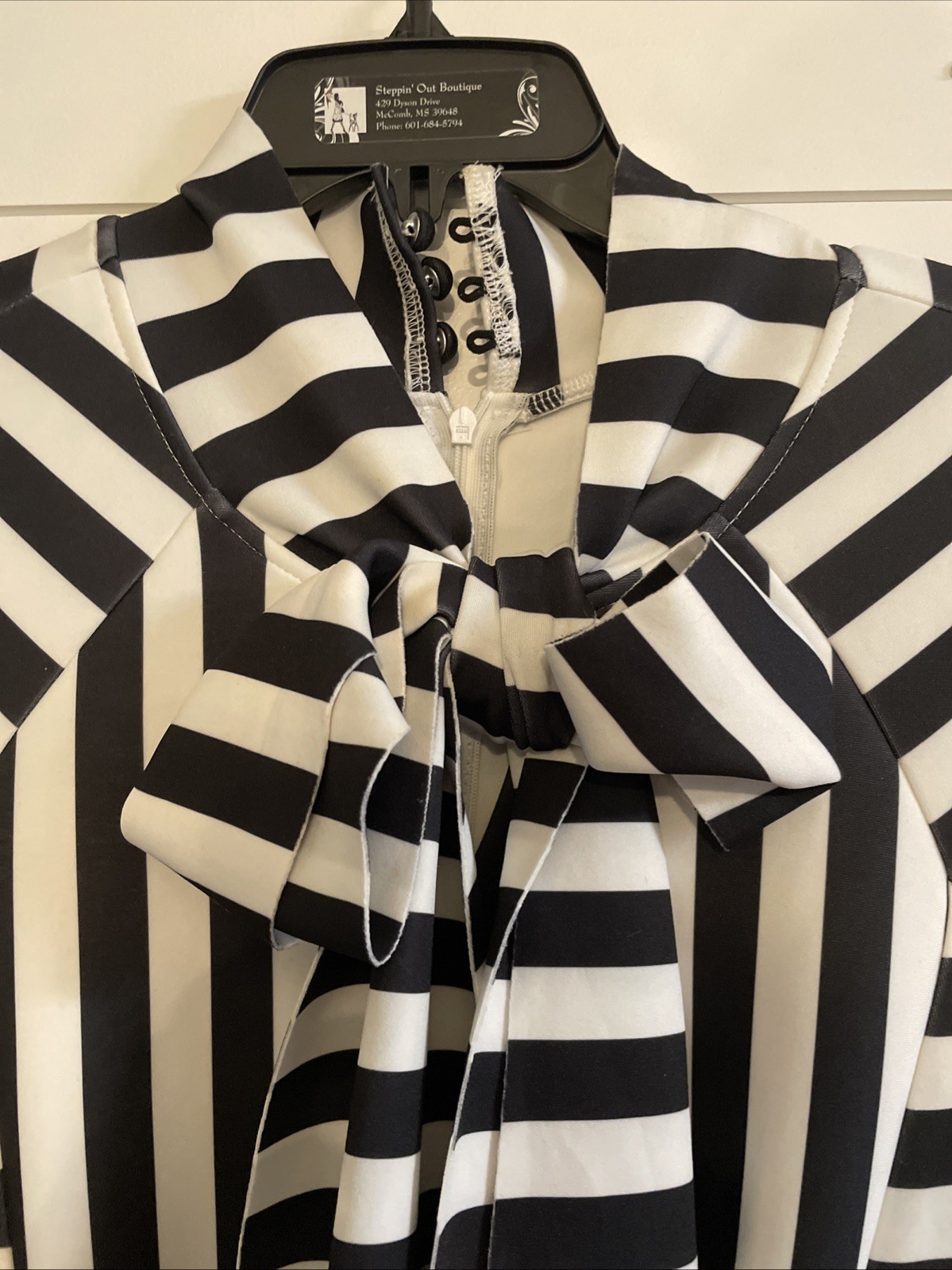 Tally Taylor Dress Size 12 Black And White Stripes