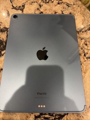 Apple iPad Air 5th Generation A2589