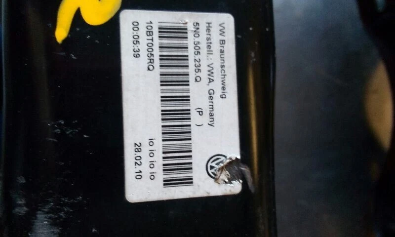 08-15 Audi TT Crossmember marco K cupé trasero Volkswagen Golf Foto 3 de 4