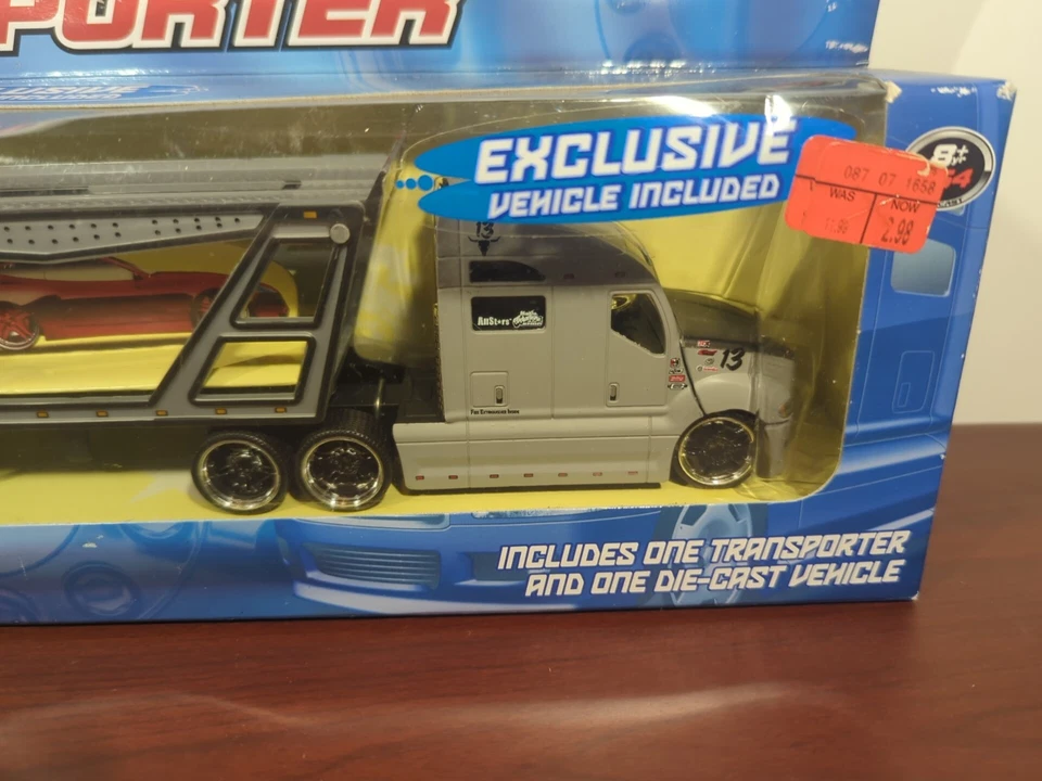 Maisto Allstars Gray Transporter Hauler 1/64 Diecast Outlaw Semi + Die-Cast Car - Image 4 of 4