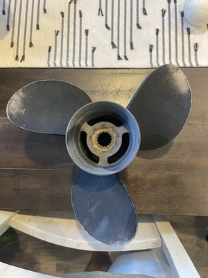 Turning point Hustler H2-1317 Prop