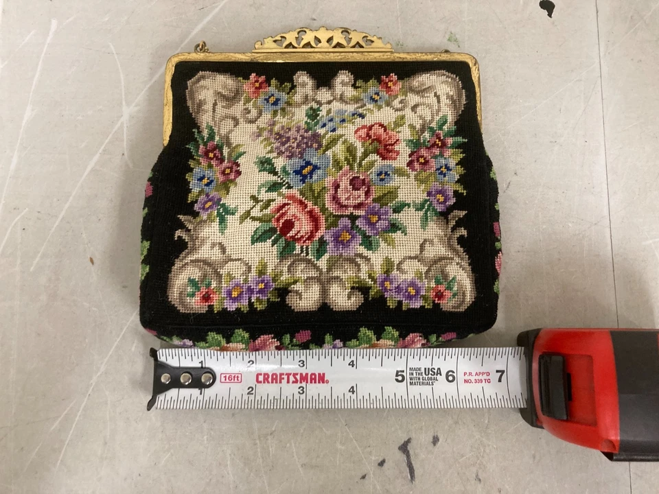 Cartera de Colección Pequeña Punta de Aguja Floral Rosas Marco Tono Dorado (Hecho en Austria) Foto 4 de 4