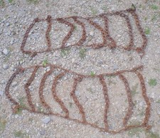 Set Of Tire Chains - Approx 44 X 15 - Fitment Unknown Set Of Tire Chains - Approx 44 X 15 - Fitment Unknown