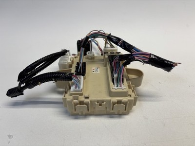 2007 2008 2009 LEXUS RX350 Engine Bay Fuse Box Rear Relay Junction BOX OEM