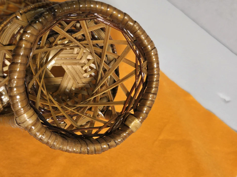 Cadeira de boneca de vime dos anos 1970 pavão ventilador costas rattan 8" marroquina hippie boho - Imagem 4 de 4