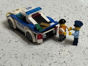 Lego City High Speed Chase Red Sports Car & Cop Car 2 Figures 60138 w/ Manuals