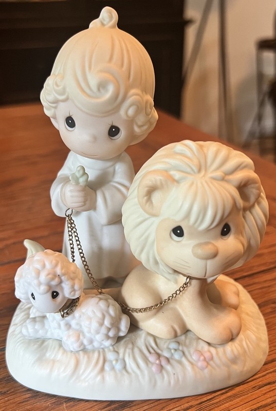 Precious Moments 1996 And A Chid Shall Lead Them Figure Lion Lamb Figure Vintage