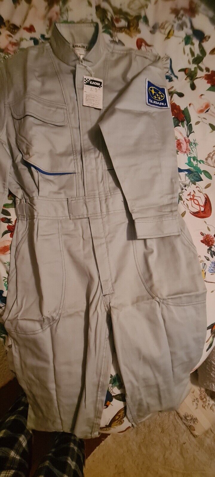 Picture 1 of 4