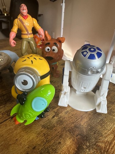 Lot of 6 Random McDonald's Toys Scooby Star Wars Minions Chipmunks Tarzan - Picture 3 of 5