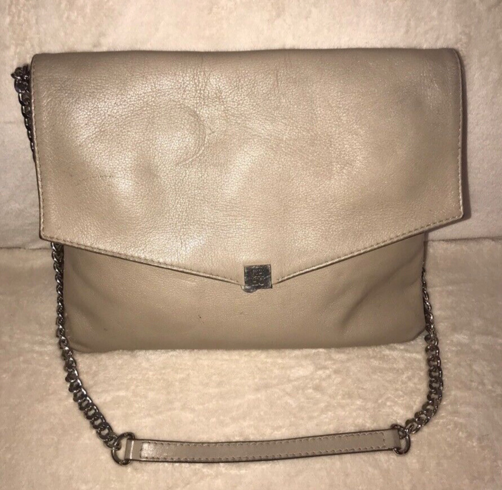 Carolina Herrera CH Minuet Shoulder beige shoulder bag
