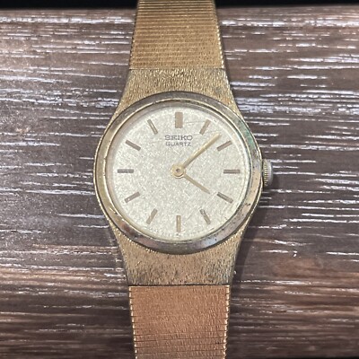 Vintage Seiko Watch Women 18mm Gold Tone 2C20-0029 New Battery 7