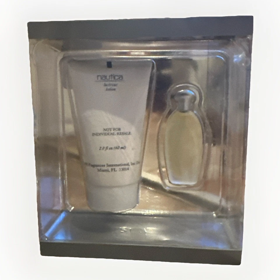 Raro Set de Regalo Perfume Mujer Náutica De Colección - EDT y Loción Lustrosa - Caja Sellada Foto 3 de 4