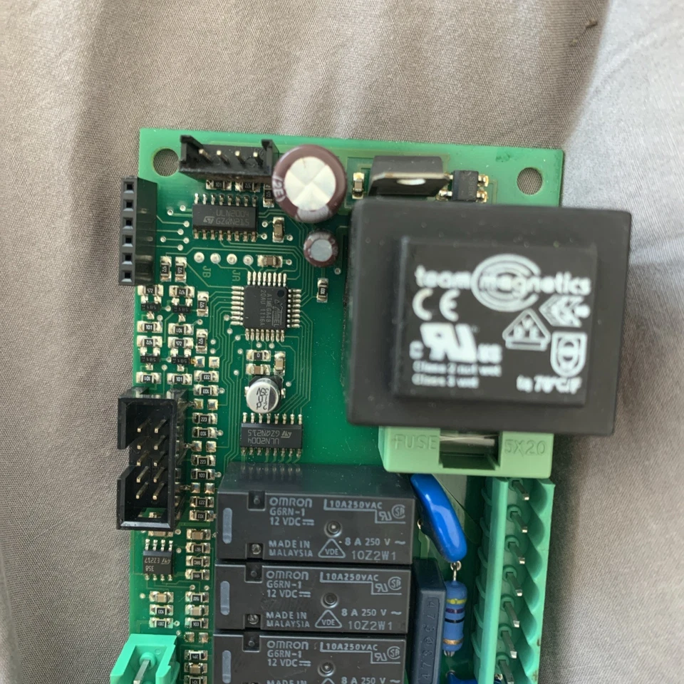 Máquina de café espresso CPU -Gicar 8.5.86.23/A -Nuova Simonelli 04900730-CR 04FM13 Foto 4 de 4