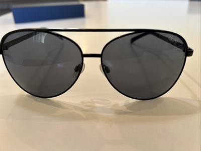 Quay Australia Black Aviator Sunglasses Vivienne 126