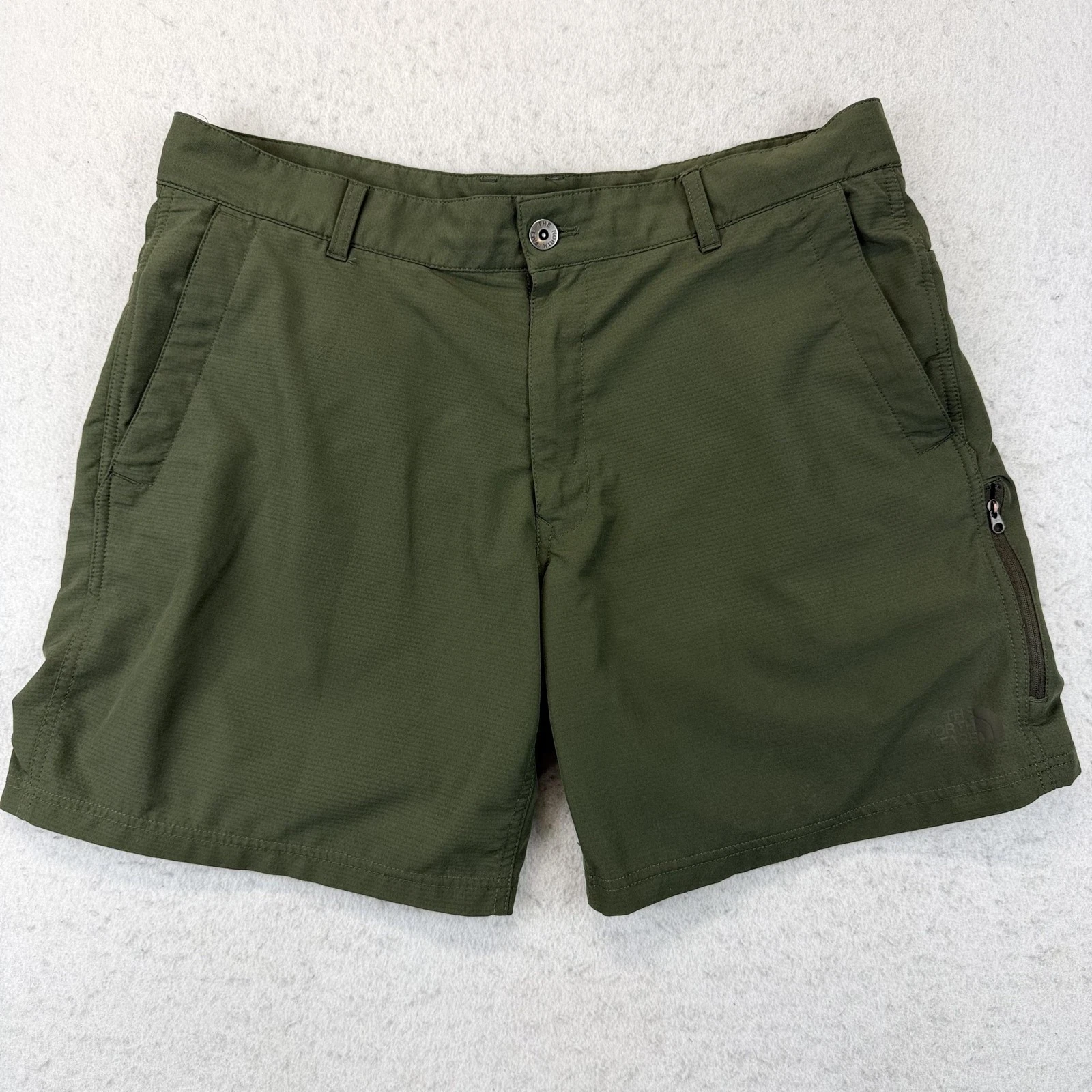 The North Face Shorts Mens 36 Green Microfiber Lined Chino 7 Inseam Hiking