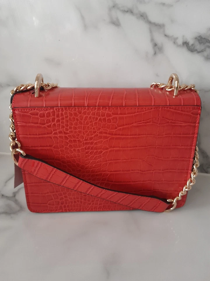 River Island Red cross body bag .Brand New With Tags - Image 3 of 3
