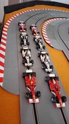scalextric  1:32,  Formel 1 , 8 Stück, bespielt, Nur im 8er-Paket.