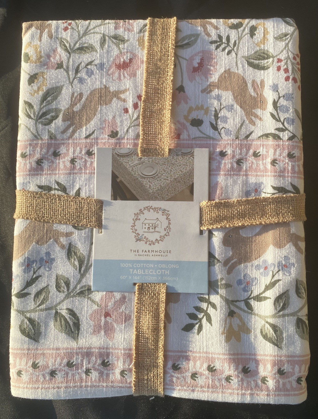 The Farmhouse Rachel Ashwell Mantel de Algodón Conejo de Pascua Floral 60x84