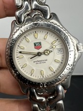 Tag Heuer 35mm WG1112-K0 Professional 200M White Dial Men’s Watch Used