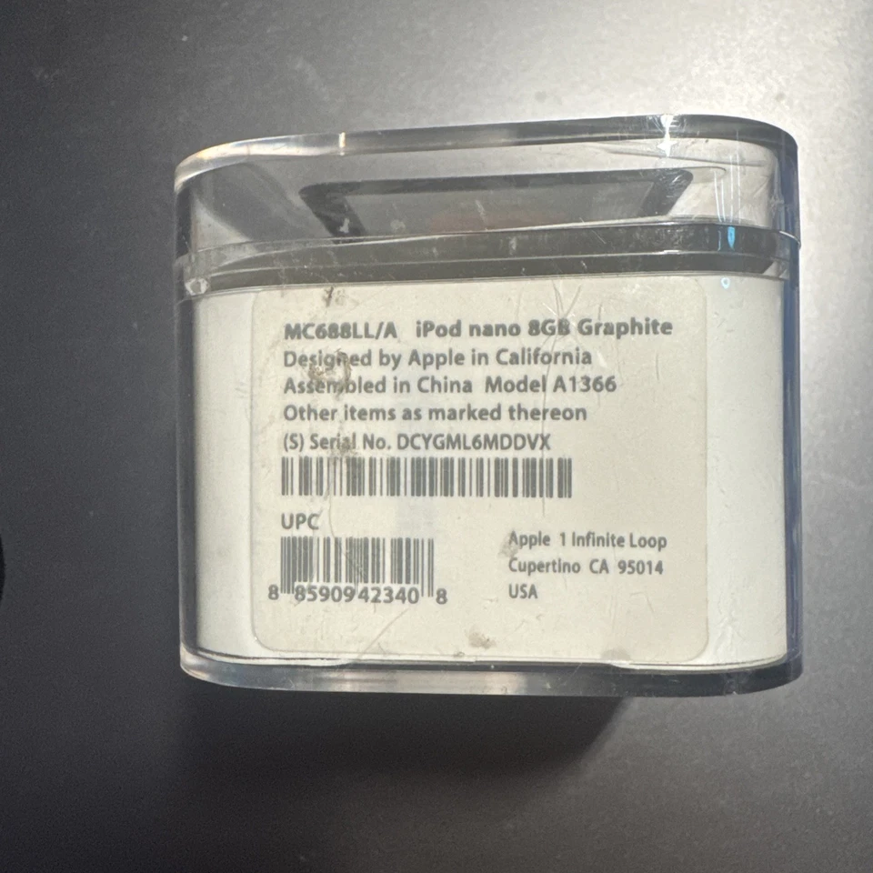 NEW SEALED Apple 6th Gen iPod Nano 8gb Graphite A1366 PC688LL/A Bad Battery - Image 4 of 4