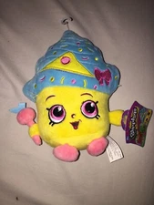 Shopkins Cupcake Queen Plush Pillow  2013 Moose Yellow Blue 8”Stuffed Animal