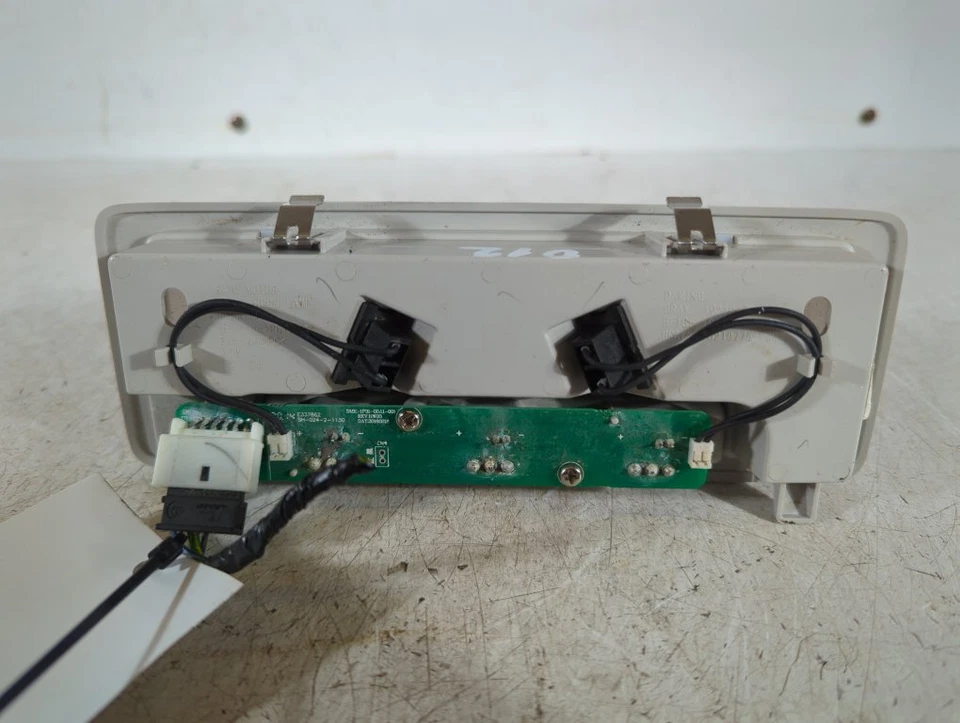 Luz interior Mg 5 Exclusive Estate 5 puertas 2020-2023 O12 Foto 2 de 4