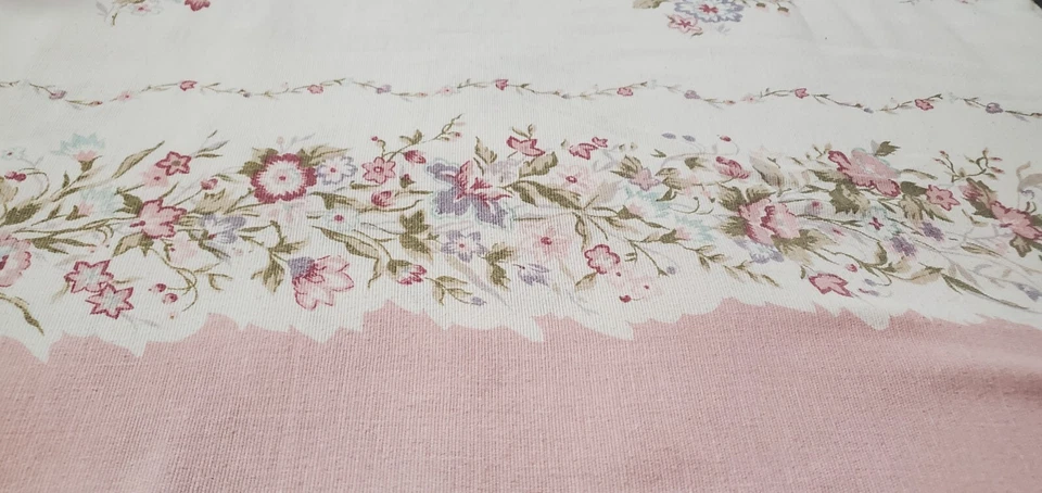 Sábana plana vintage - blanca con floral rosa - mezcla de algodón tejida - 98" x 98 Foto 2 de 4