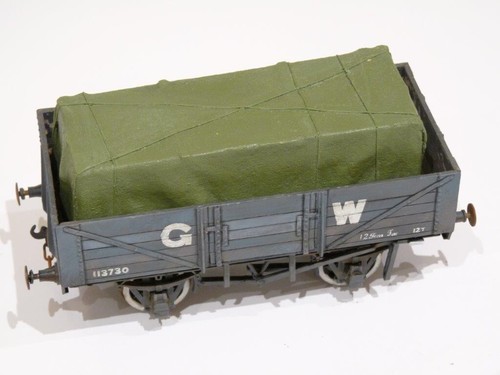 Resin tarp load for long crates fits various O gauge wagons. LO-013 - Picture 8 of 10