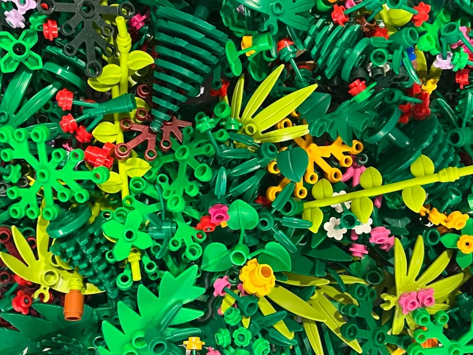 LEGO 50 Pieces Trees Plants Shrubs Leaves Bushes Flowers Foliage - Random Lot - Image 2 of 3