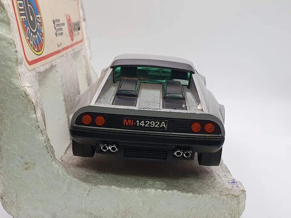 Ferrari 512 BB Burago 1/24 Argento - Immagine 4 di 4
