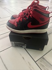 Kids Nike Jordan 1 Mid PS Size 1Y Red and Black