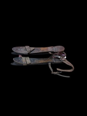 Set Of Primitive 1700s/1800s 18th/ 19th Century Ice Skates