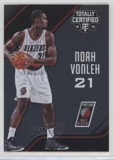 2015-16 Panini Totally Certified Noah Vonleh #5 0q0